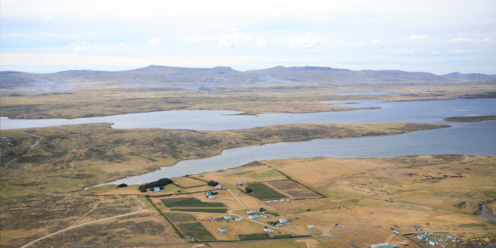 Luftfoto af Falklandsøerne.