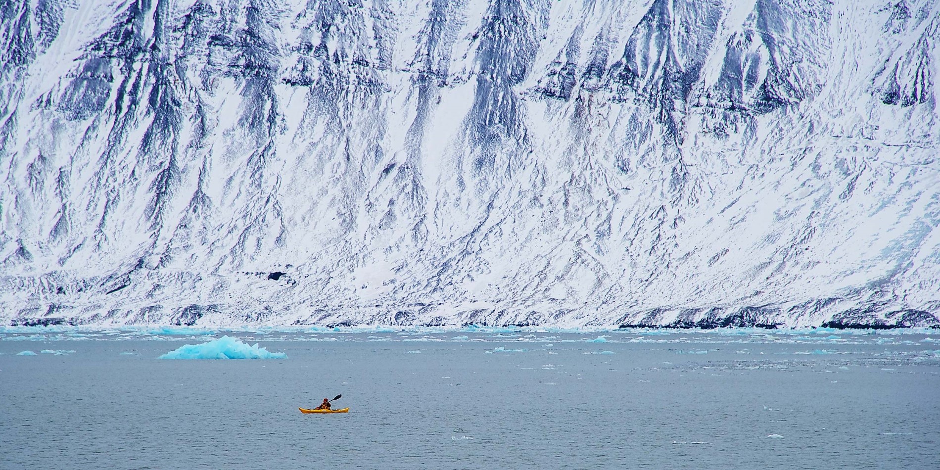 Udforsk de arktiske farvande fra en kajak