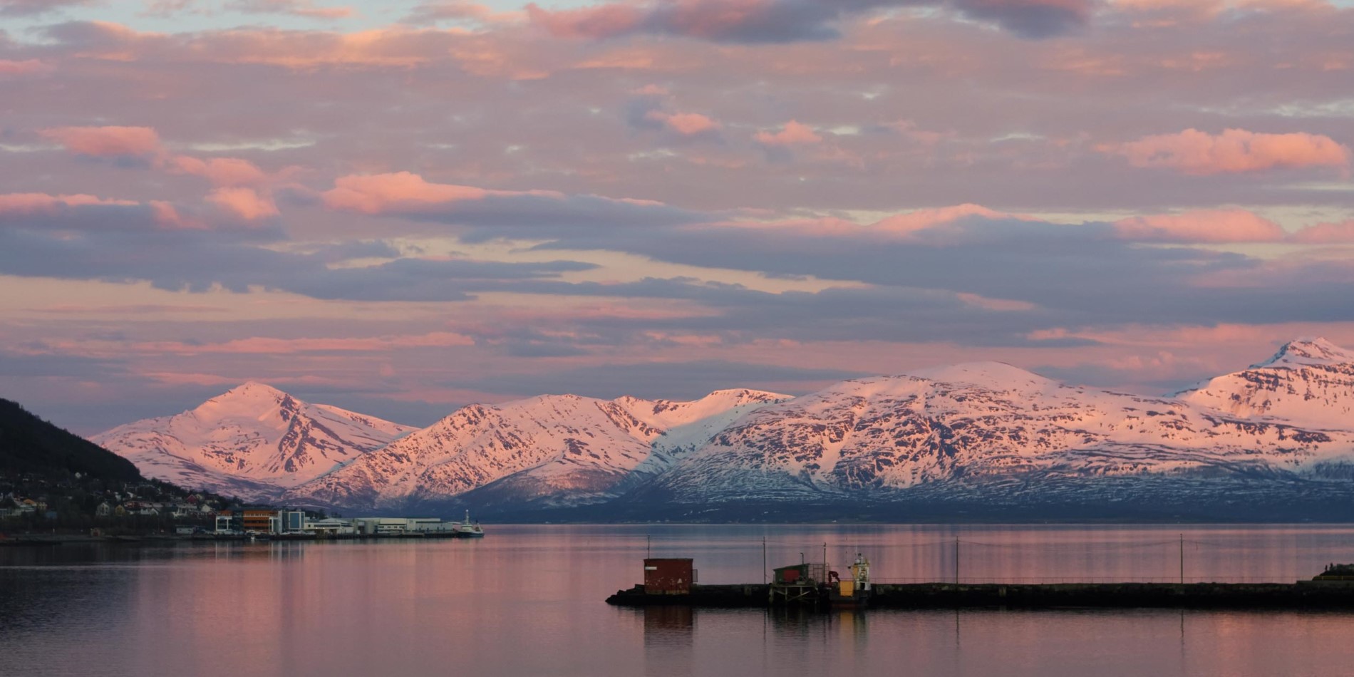 Tromsø er sorafrundet af smukke bjerge