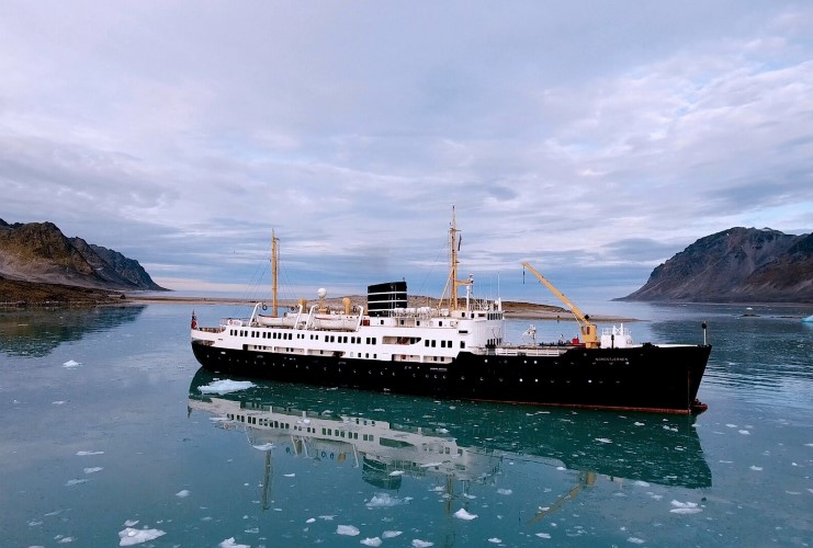 MS Nordstjernen in icy waters in Svalbard
